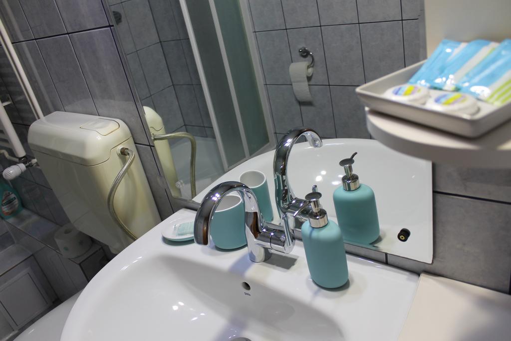 News Apartment Bukareszt Zewnętrze zdjęcie